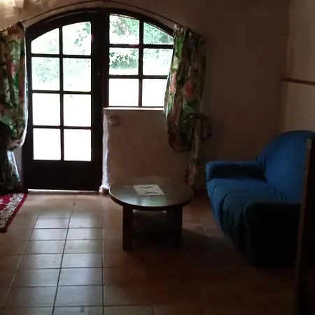 Maison De Village Avec Jardin *