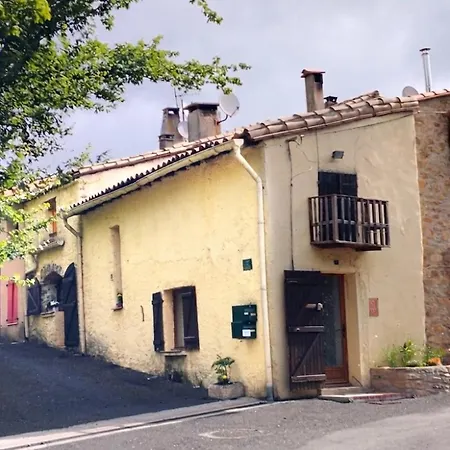 Maison De Village Avec Jardin * Saint-Louis-et-Parahou